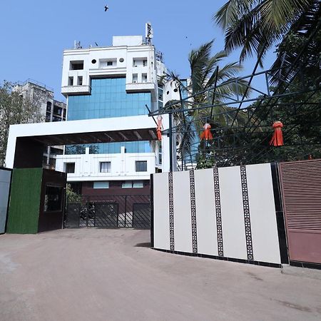 Quaint Suites Hotel & Banquet Mumbai Exterior foto