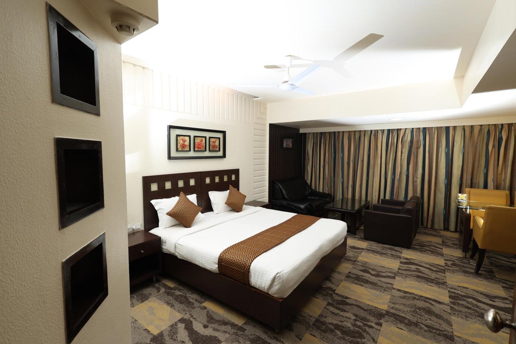 Quaint Suites Hotel & Banquet Mumbai Exterior foto
