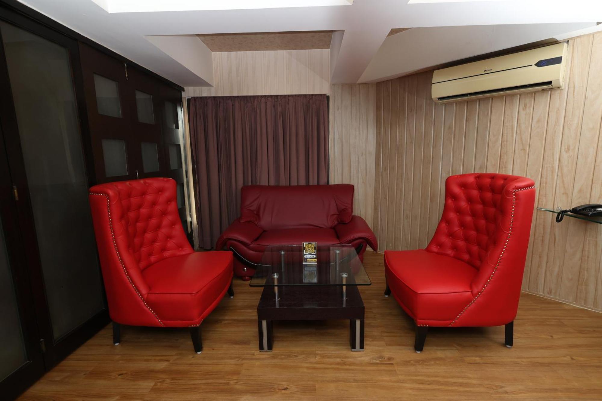 Quaint Suites Hotel & Banquet Mumbai Exterior foto