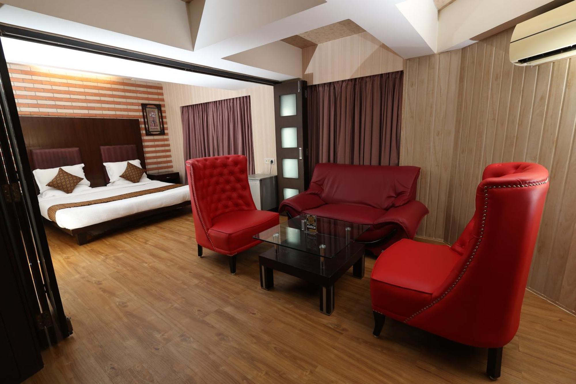 Quaint Suites Hotel & Banquet Mumbai Exterior foto