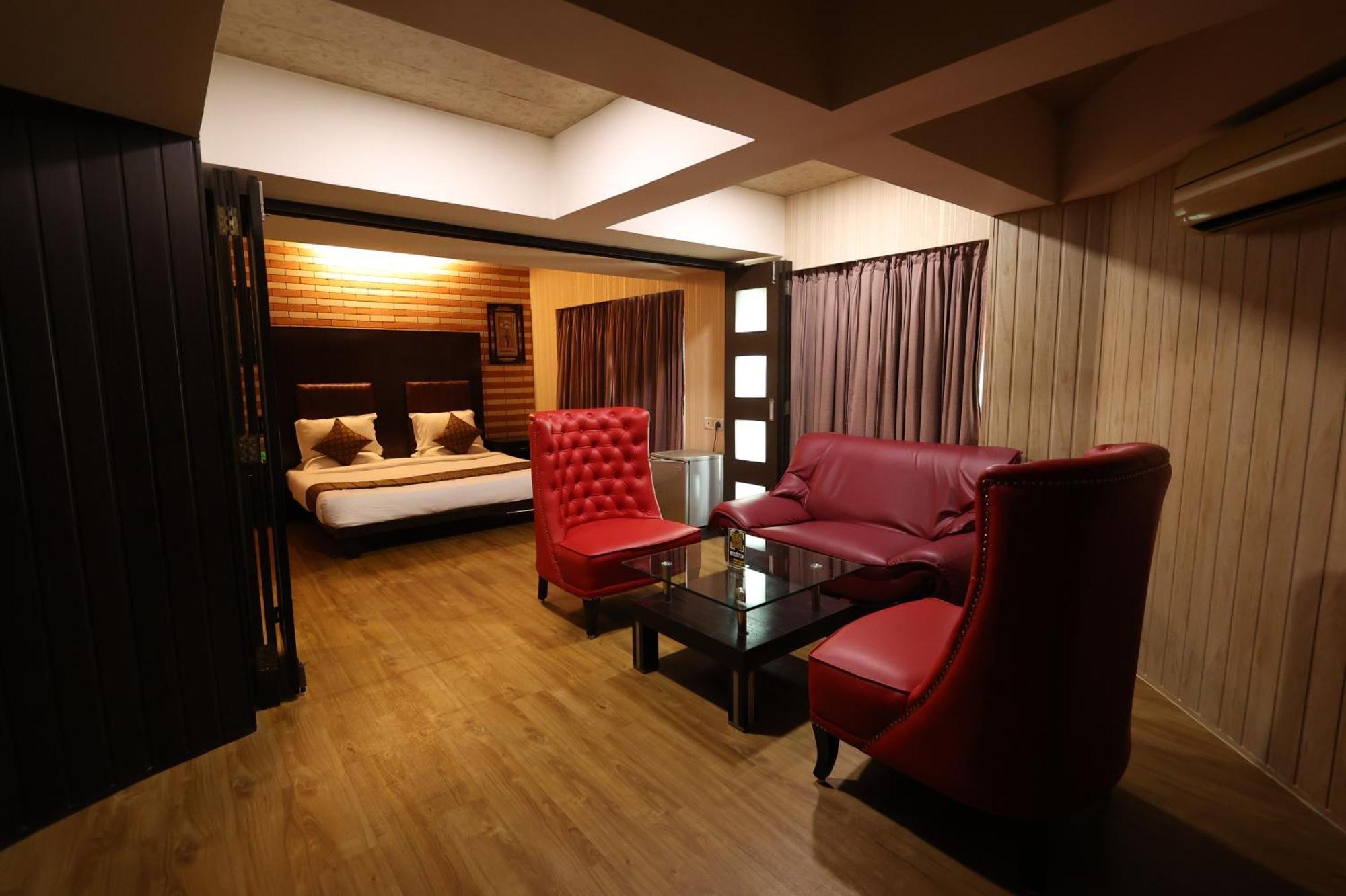 Quaint Suites Hotel & Banquet Mumbai Exterior foto